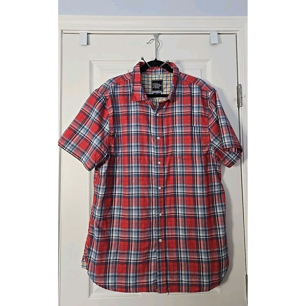 J.A.C.H.S. Clothing Co. Mens XL BLUE & RED Plaid Button Down S/S Shirt. 342